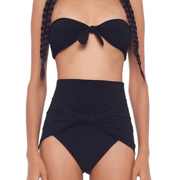 🍀FLASH SALE🍀 NWT Norma Kamali Ty Front Bikini Bra XXS - Picture 1 of 3